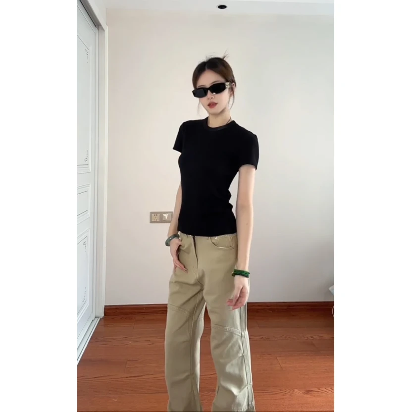 夏季新款短袖t恤女修身显瘦圆领t恤设计款潮牌女装辣妹高级感