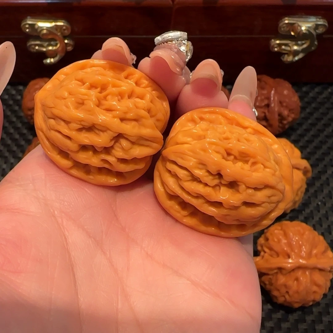 文玩核桃吊坠麦穗虎头32精品0144