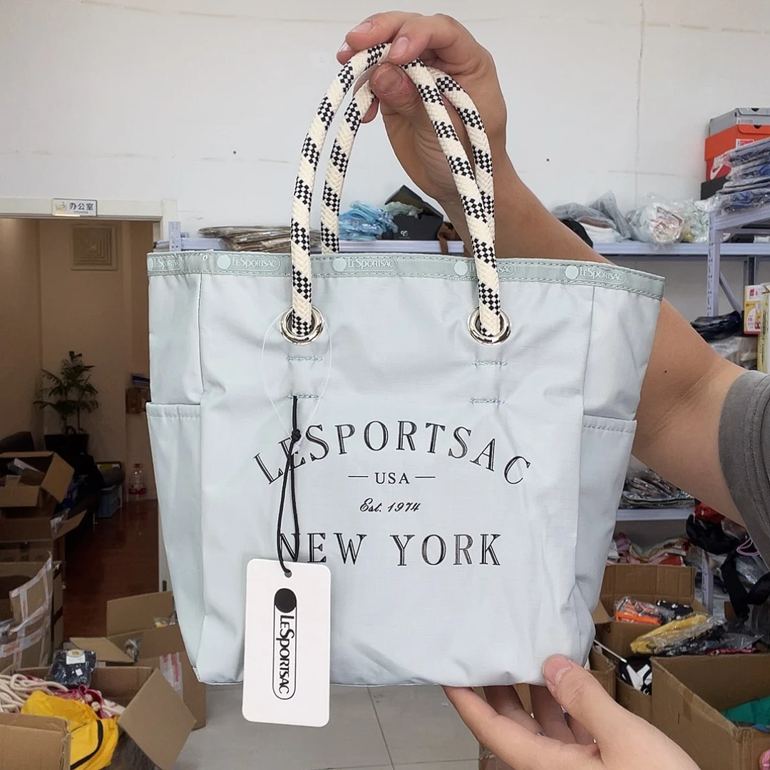 PU化妆包等各种产品