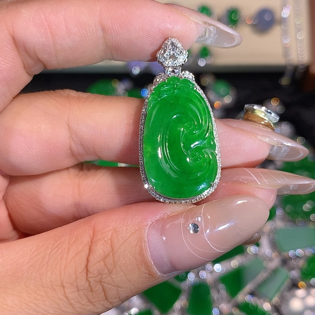 翡翠18K金镶嵌吊坠(不含链)如意吊坠