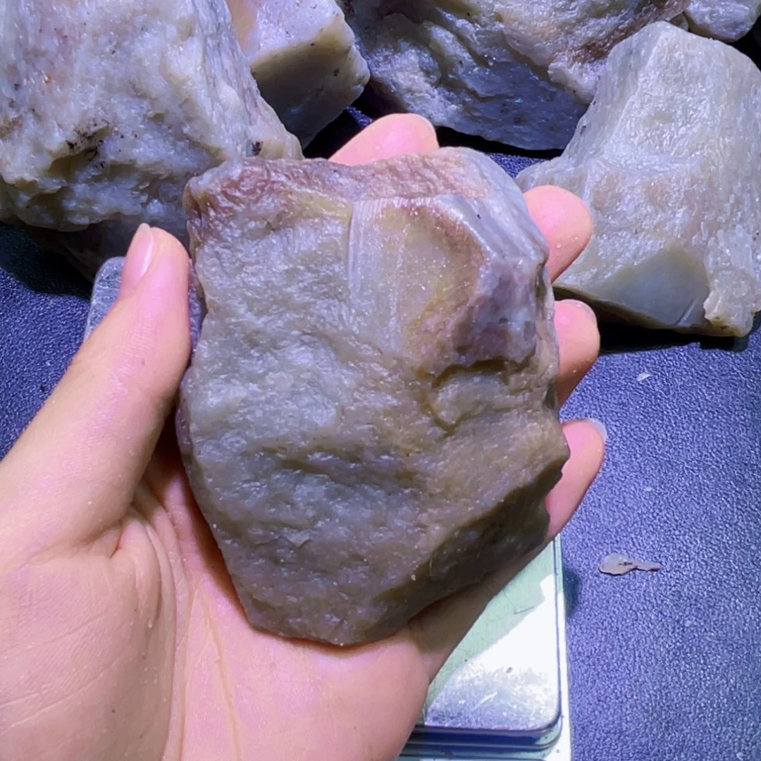 未镶嵌和田玉珠宝半成品