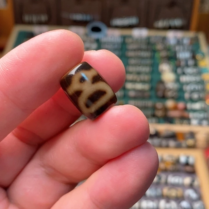 未镶嵌玛瑙/玉髓珠宝半成品