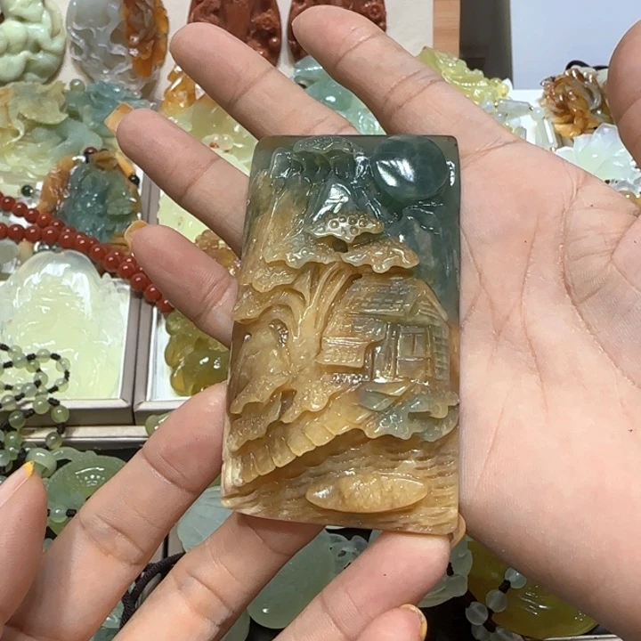 蛇纹石玉未镶嵌吊坠