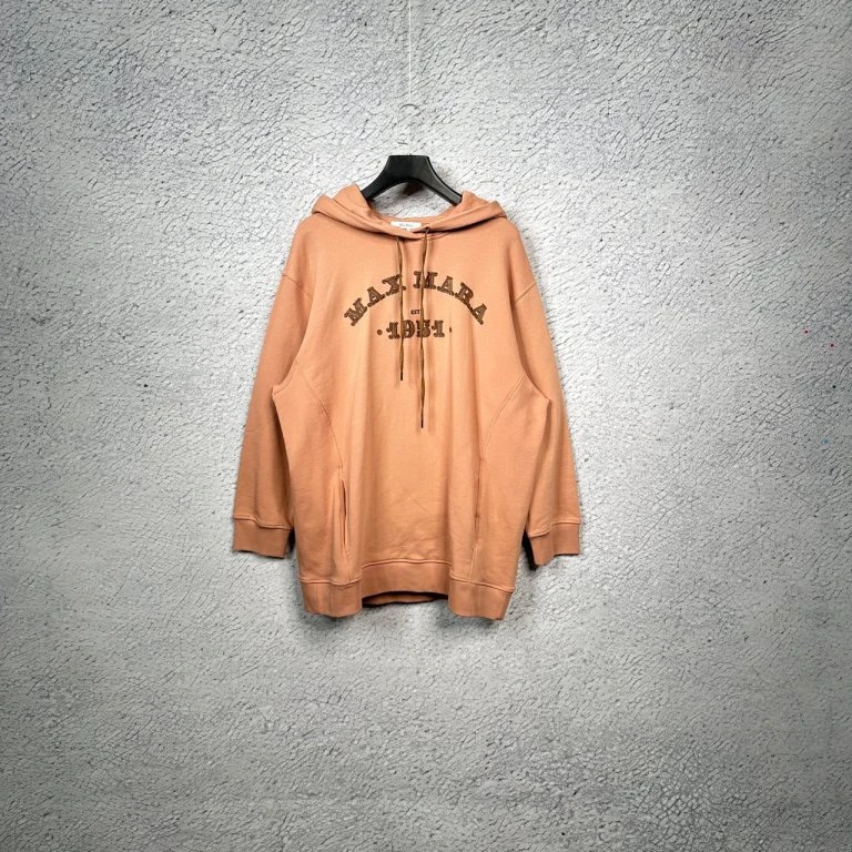 99新 MaxMara 新款棕红色 胸前字母套头连帽卫衣/S码