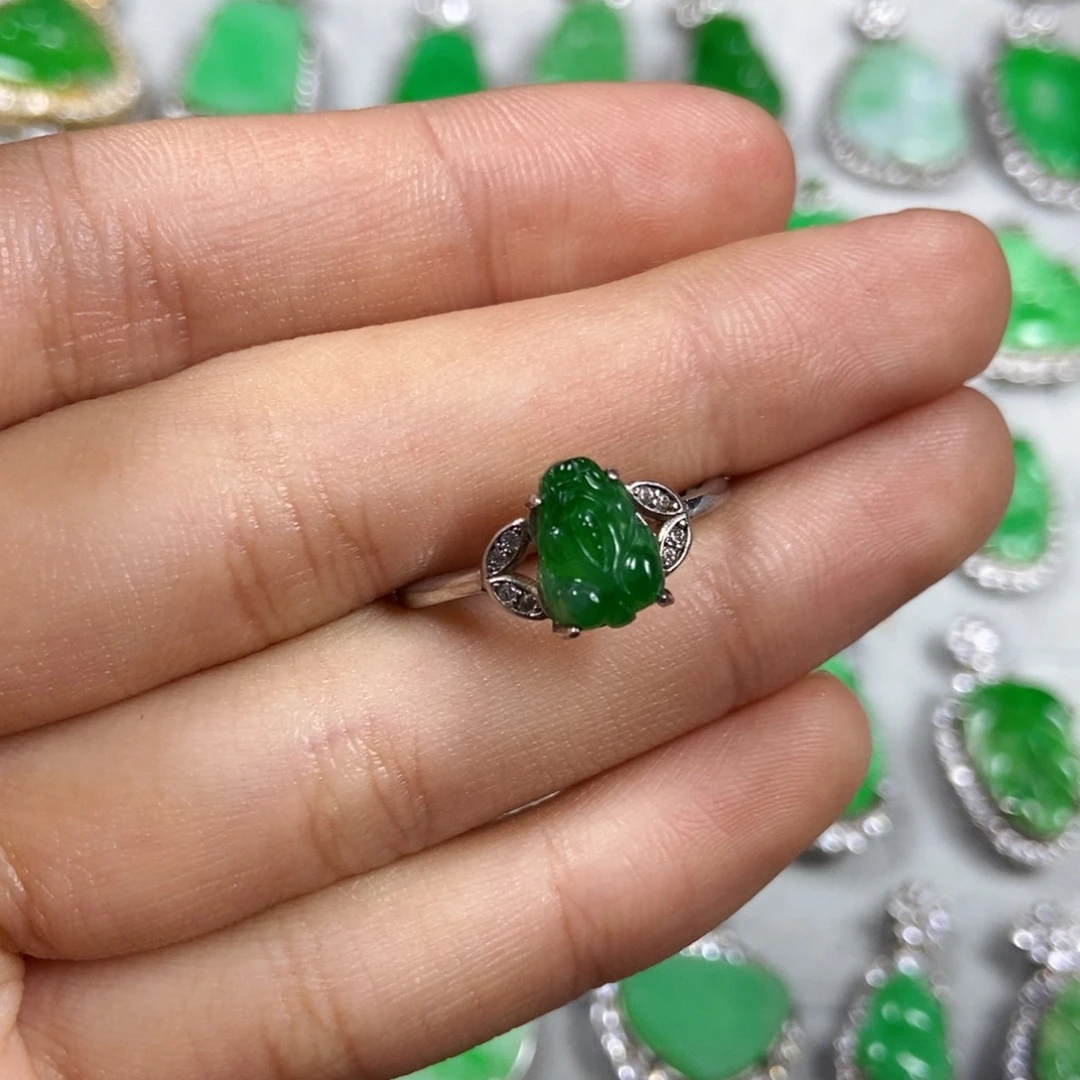 未镶嵌戒指翡翠貔貅