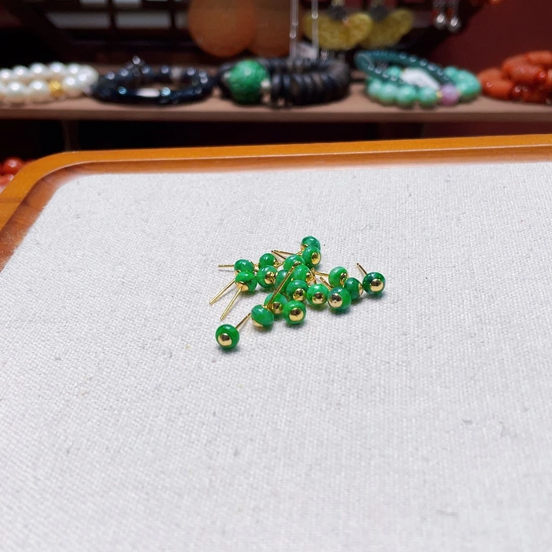 翡翠未镶嵌手链一对