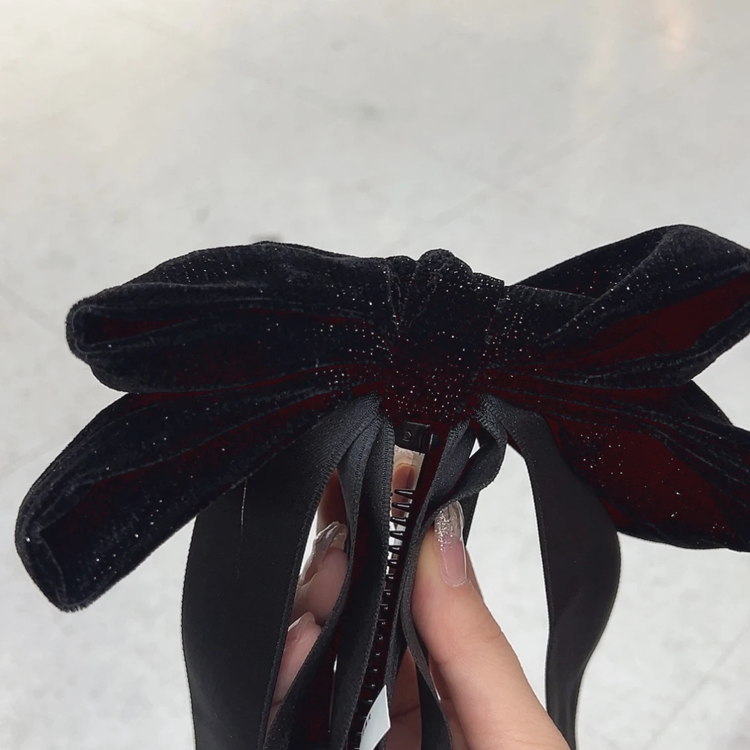 皮质铁合金黑色蝴蝶结香蕉夹