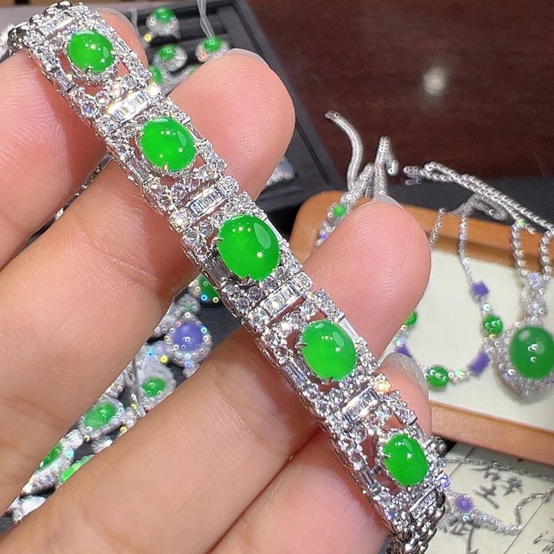 翡翠18K金镶嵌手链