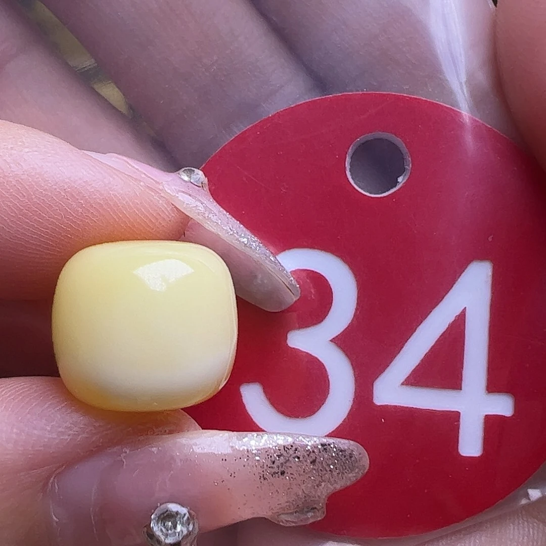 蜜蜡未镶嵌珠宝奇石微花粉12.4mm白蜡老型