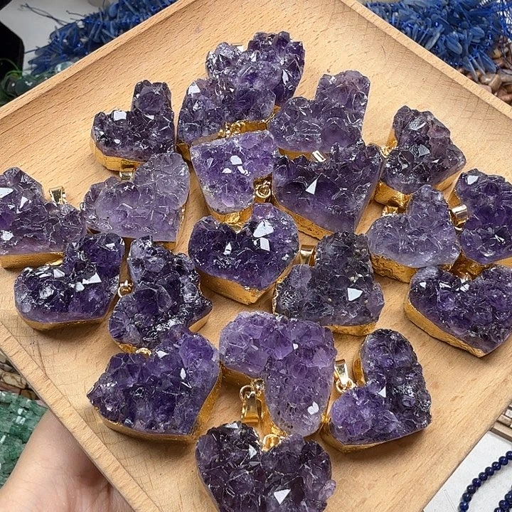 水晶珠宝半成品未镶嵌紫晶簇心形牙牙一颗