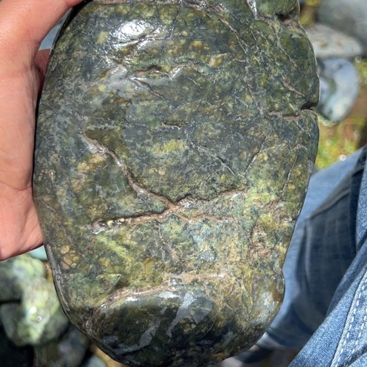 乐***谜蛇纹石玉未镶嵌西藏藏玉药王石