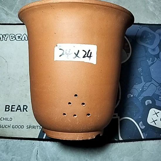 红泥特大金钟一个