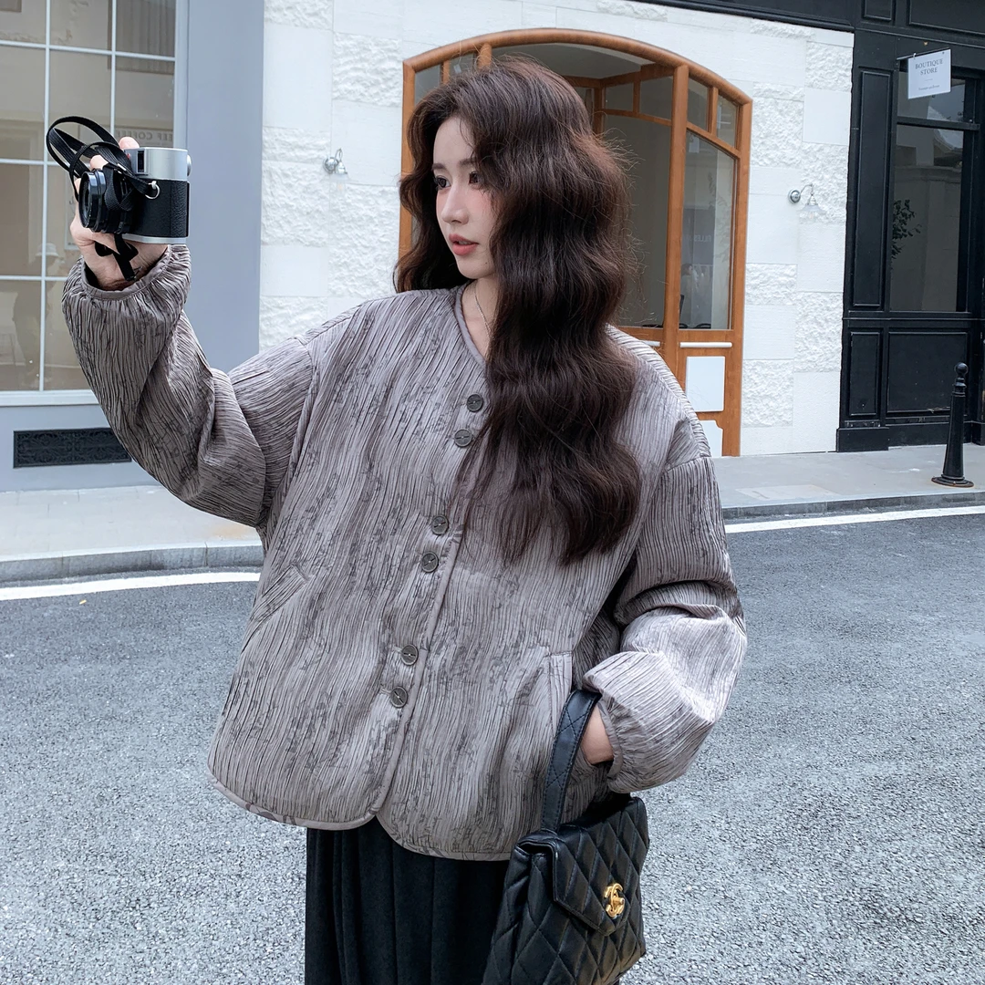 灰色纹理设计感轻薄羽绒服女2025冬季新款圆领纽扣开衫短款厚外套