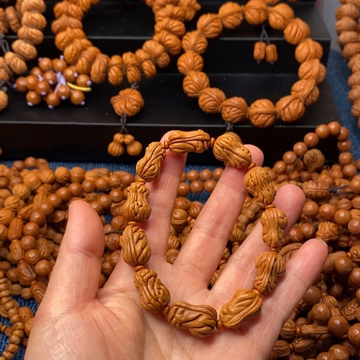 千***。木质类秦岭山脉野生桃核