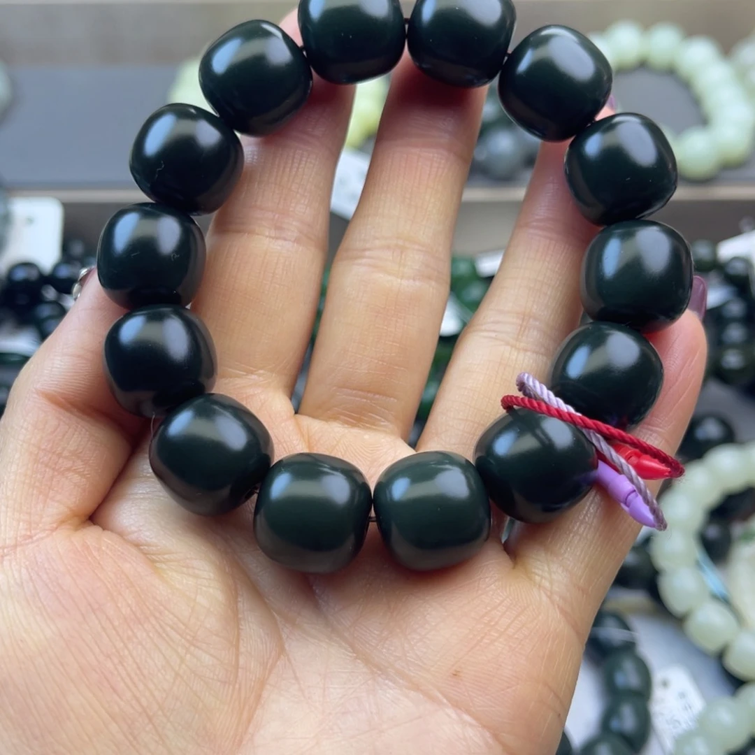 和田玉手链未镶嵌黑**雪