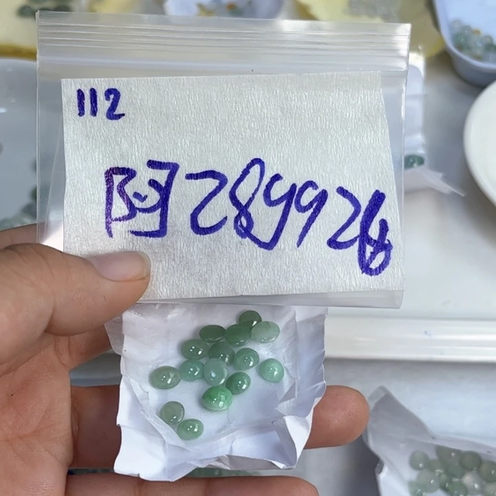 阿***屋定制翡翠未镶嵌不退
