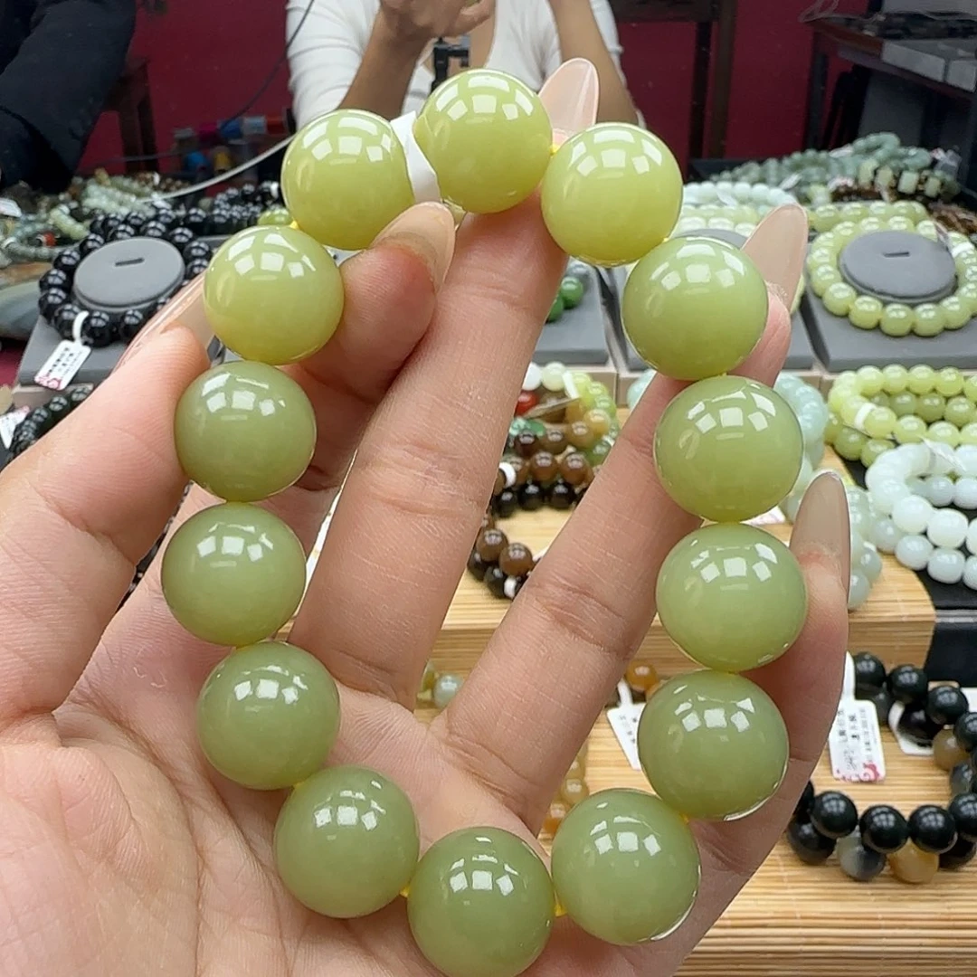和田玉未镶嵌手串