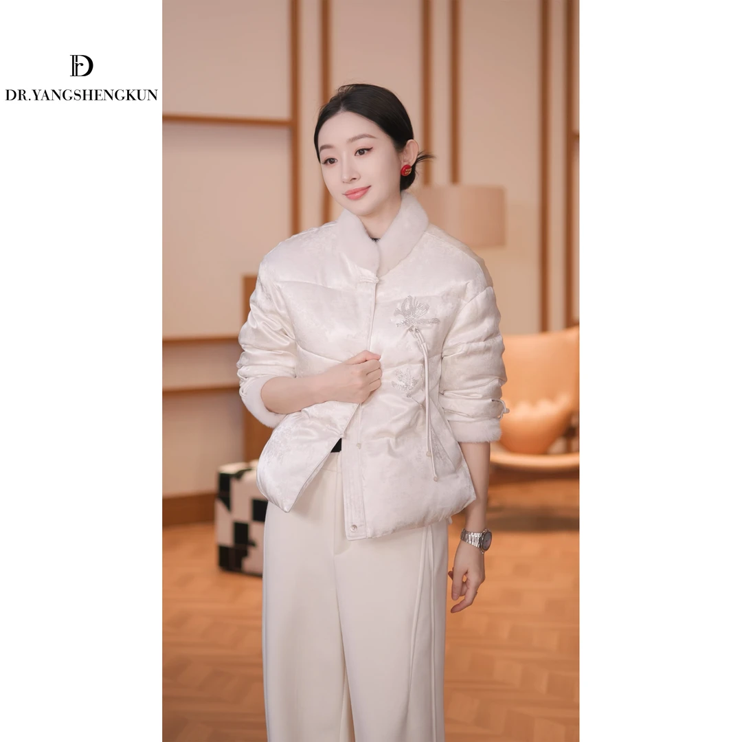 杨圣坤2025冬季新品90鹅绒新中式钉珠水貂毛领外套SQ25120805