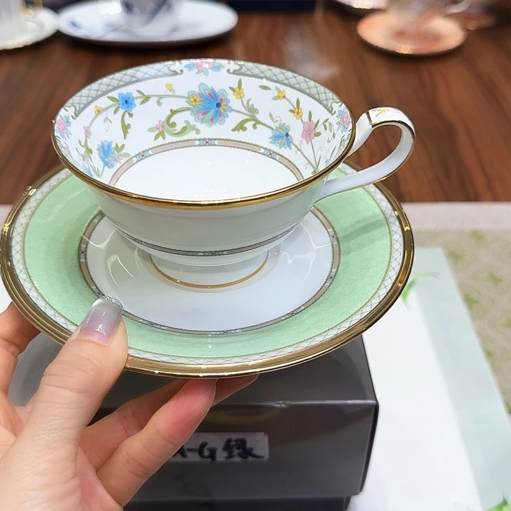 瓷片杯子杯子杯子杯子水杯杯子