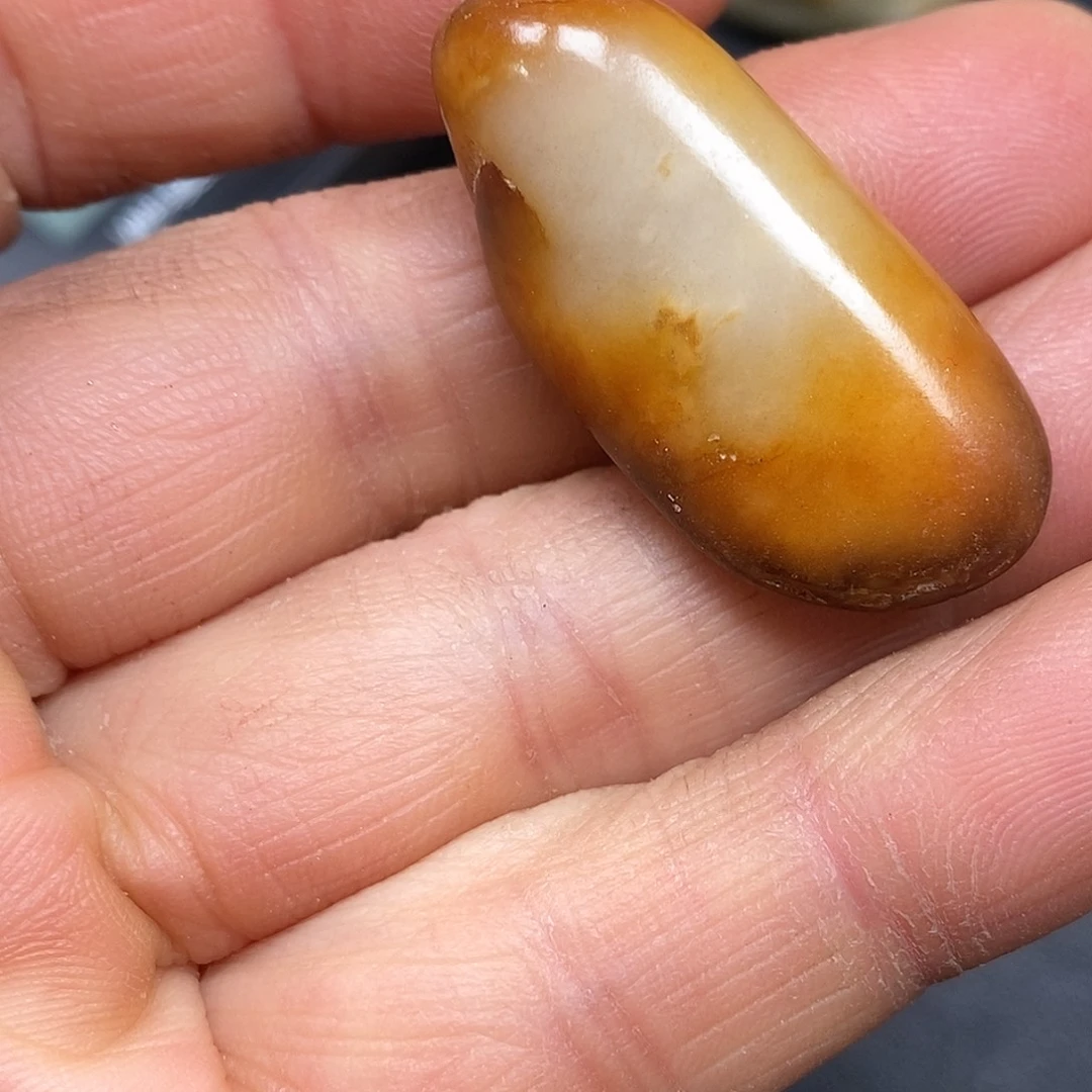 和田玉未镶嵌珠宝奇石