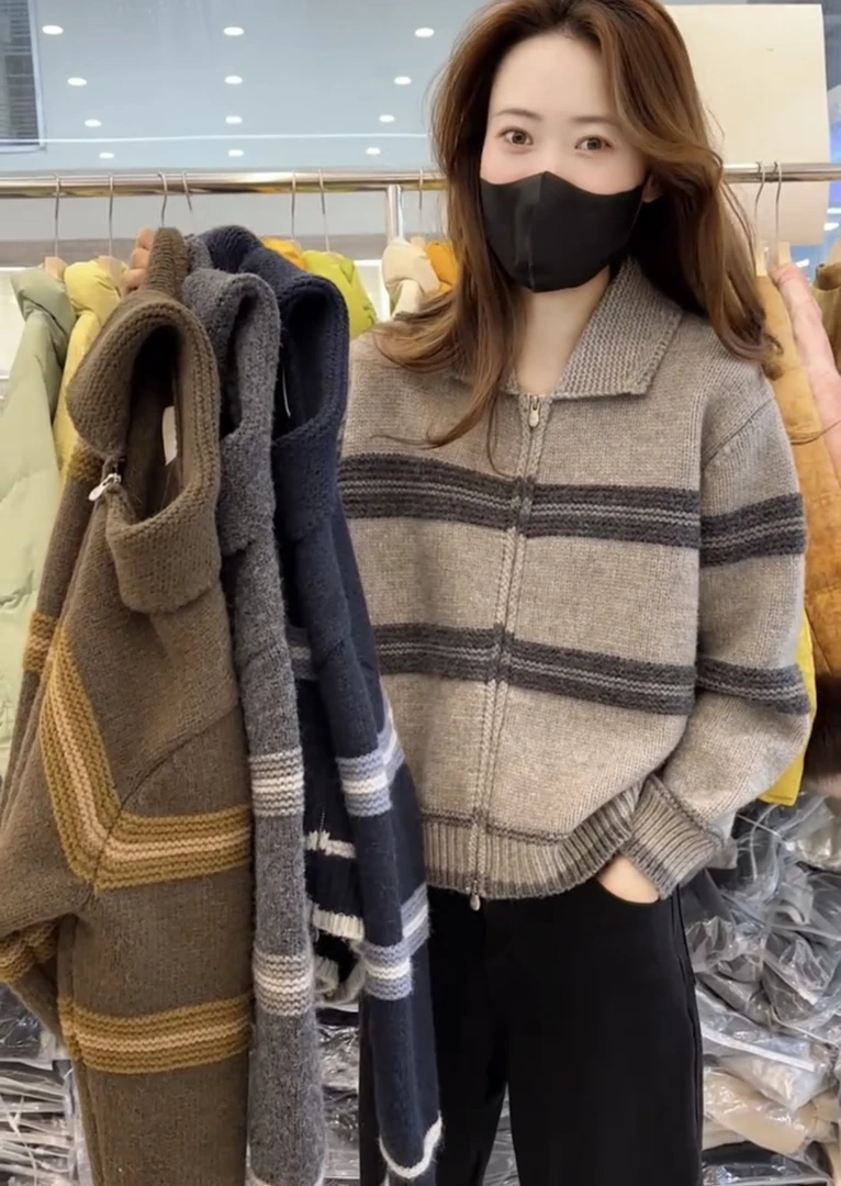 秋冬韩系穿搭2025新款条纹针织毛衣衫洋气网红时尚宽松百搭上衣女