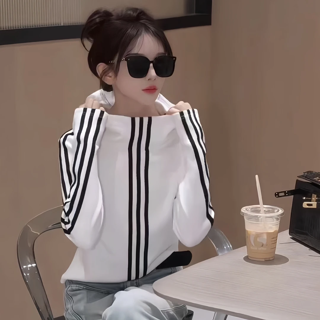 德绒韩版时尚条纹连帽打底衫女百搭2025秋季新款长袖休闲显瘦上衣