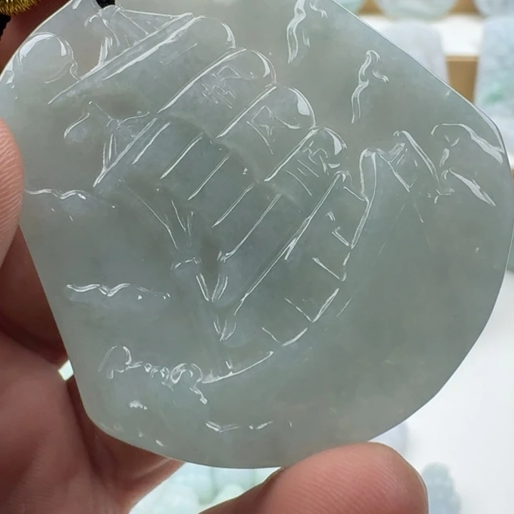 翡翠未镶嵌颈饰天然缅甸A货翡翠