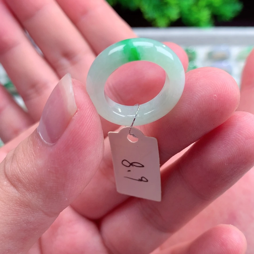 未镶嵌戒指翡翠柠**.天然