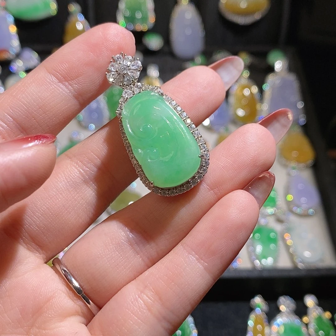 翡翠银S925镶嵌颈饰横****）天然翡翠