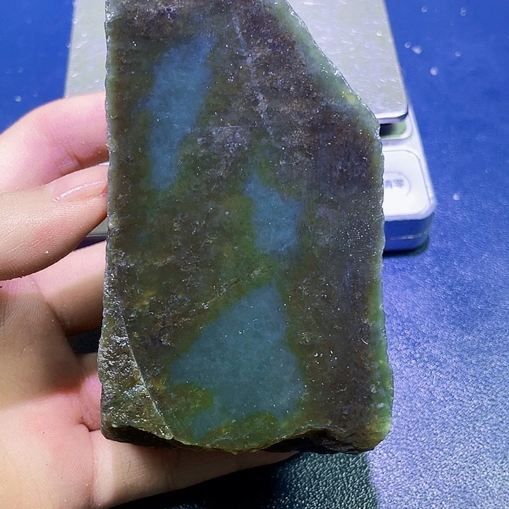 未镶嵌和田玉（糖玉）珠宝半成品