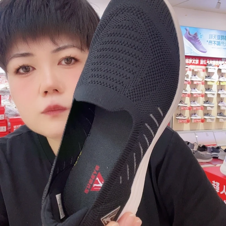 王***康女黑色39码黑色的