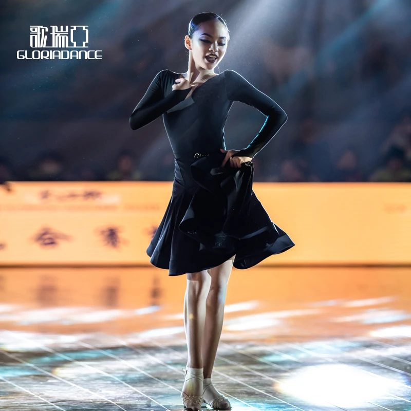 歌瑞亚拉丁舞服女童新秋V领长袖鱼骨分体儿童比赛演出规定服3171