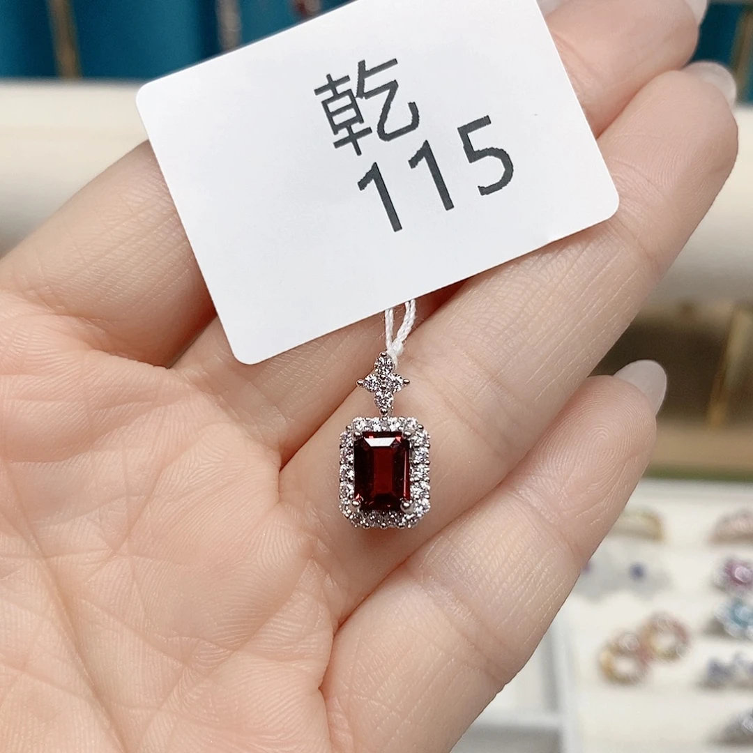 银S925镶嵌颈饰石榴石乾115