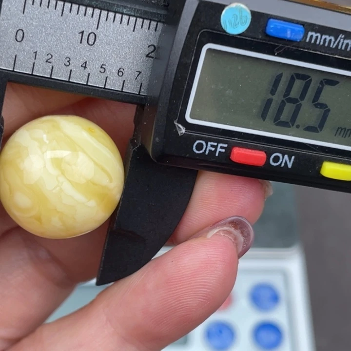 琥珀裸石未镶嵌微瑕986