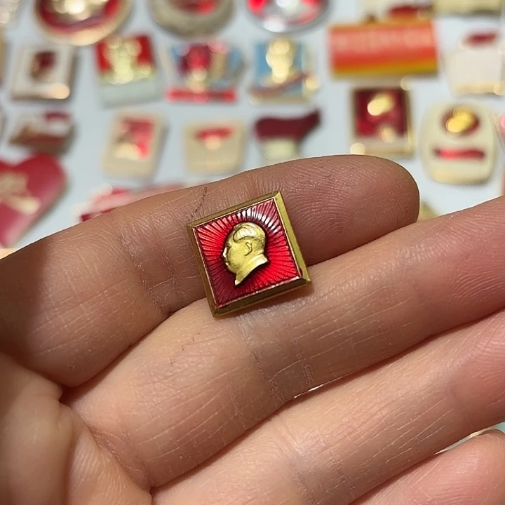 其他普通金属步**赢纪念章