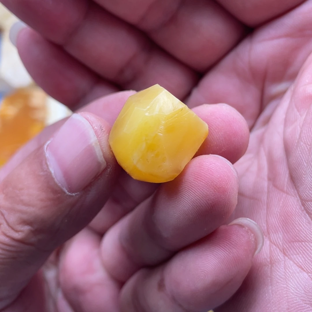 定制琥珀未镶嵌蜜蜡