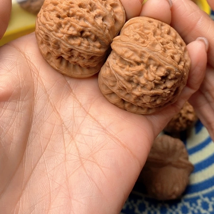 桃核吊坠白狮子41全品