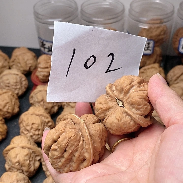 别***笑我在外面吃饭了哈