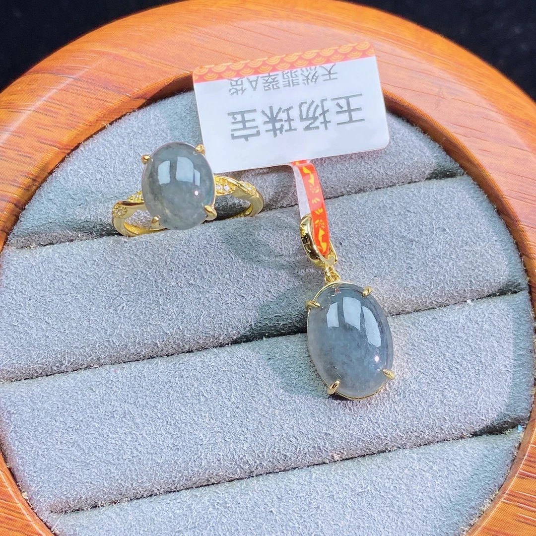 天然翡翠A货时尚设计款乌鸡套装戒指吊坠通体S925银镶嵌