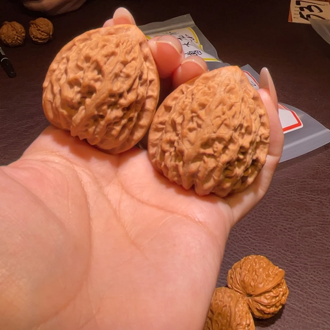 文玩核桃把件39金牛