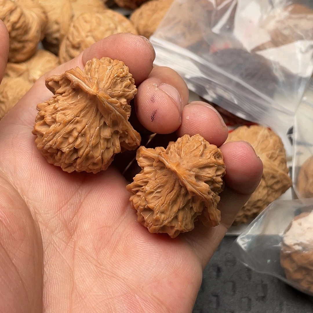 文玩核桃吊坠路***.小鸟