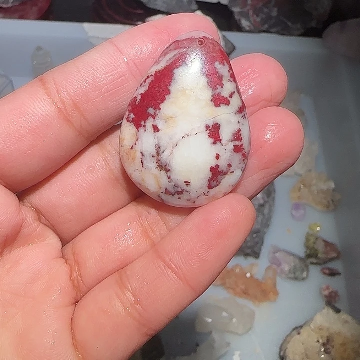 天然辰砂天然朱砂原石吊坠