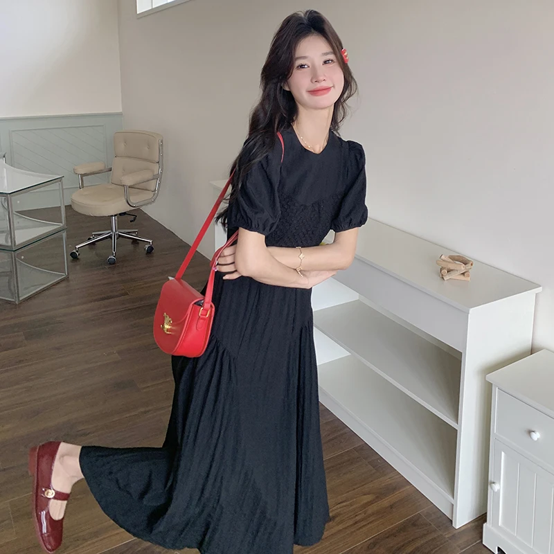 韩系气质黑色显瘦泡泡袖连衣裙女2025夏季新款高级感法式压褶长裙