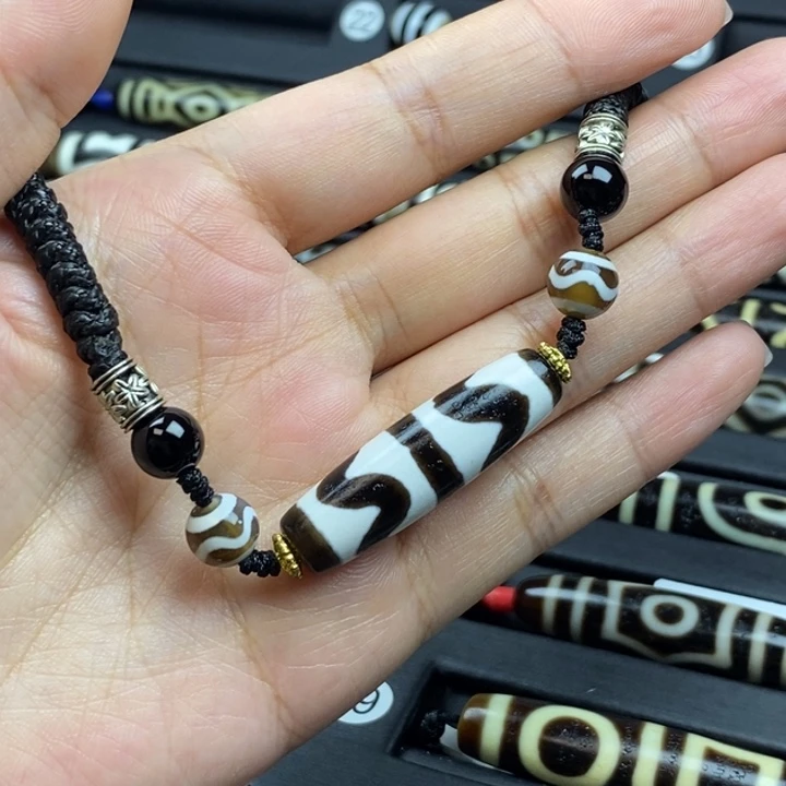 玛瑙/玉髓（覆膜）颈饰未镶嵌