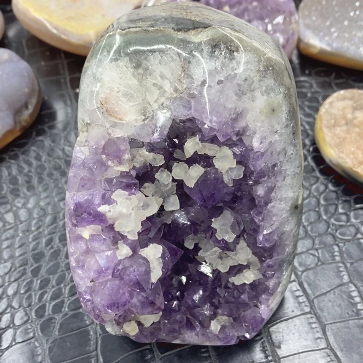 未镶嵌珠宝半成品水晶奇石晶簇