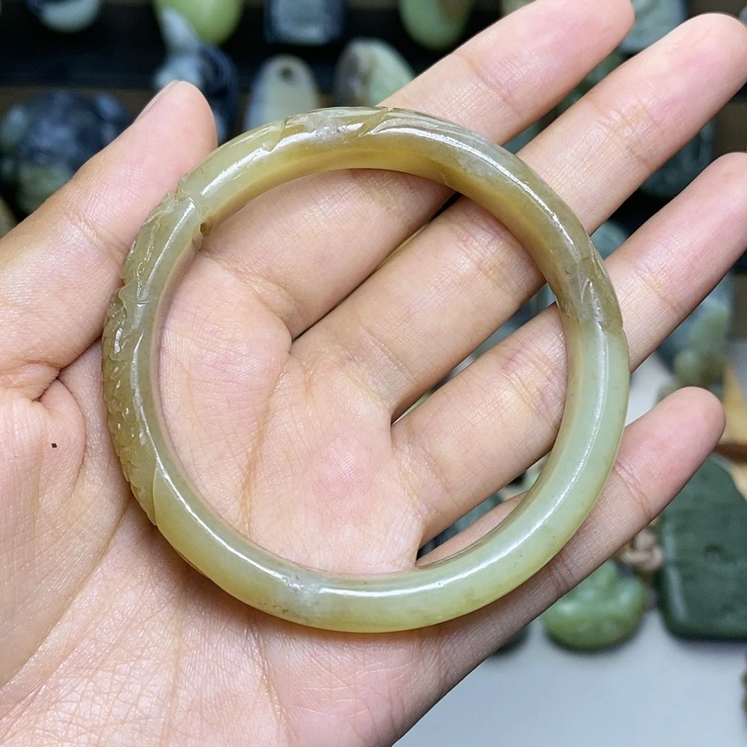 【闪购商品】颈饰未镶嵌和田玉?****