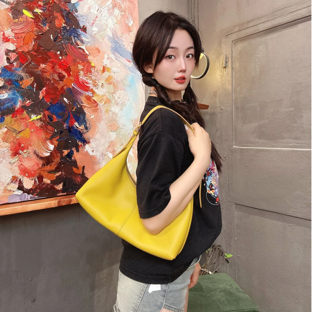 新款全真皮月亮包托特女包高级轻奢手提包