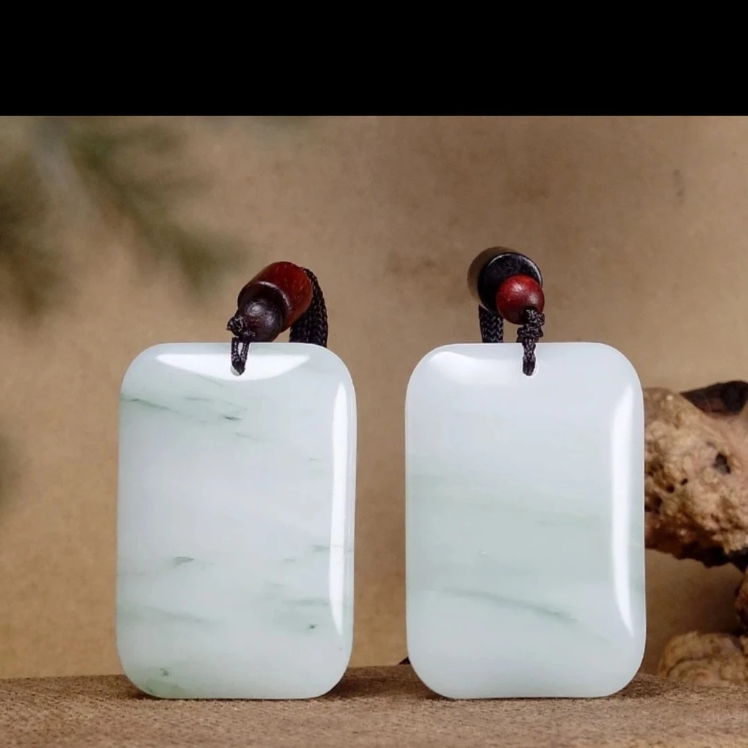 新疆天然玉石，平安无事牌，30×40尺寸男女同款。