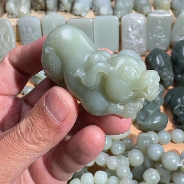 和田玉未镶嵌挂件