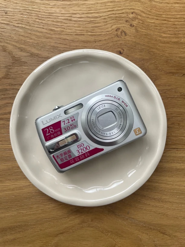 8新 Panasonic/松下 特价！松下fx50，电池盖没了，不影响，成色如图